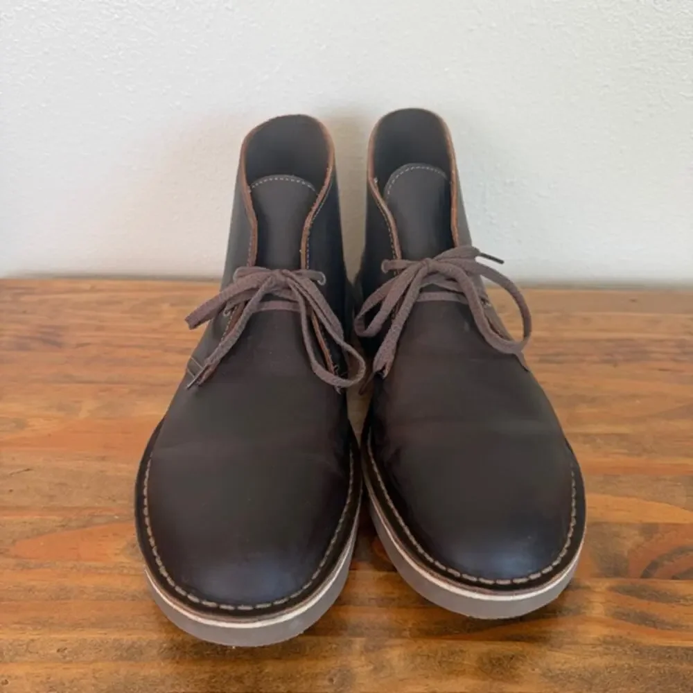 Clarks Brown Leather Shepton Chukka Boots - Size 10.5
